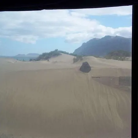 Sleeps 4 Wifi Famara